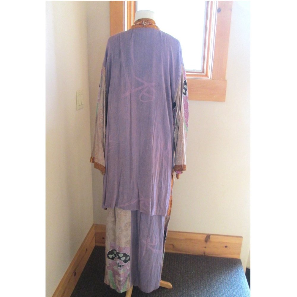 Kusnadi Rayon Skirt and Jacket with Cotton Blend Tienda HoTop - Picture 3 of 15